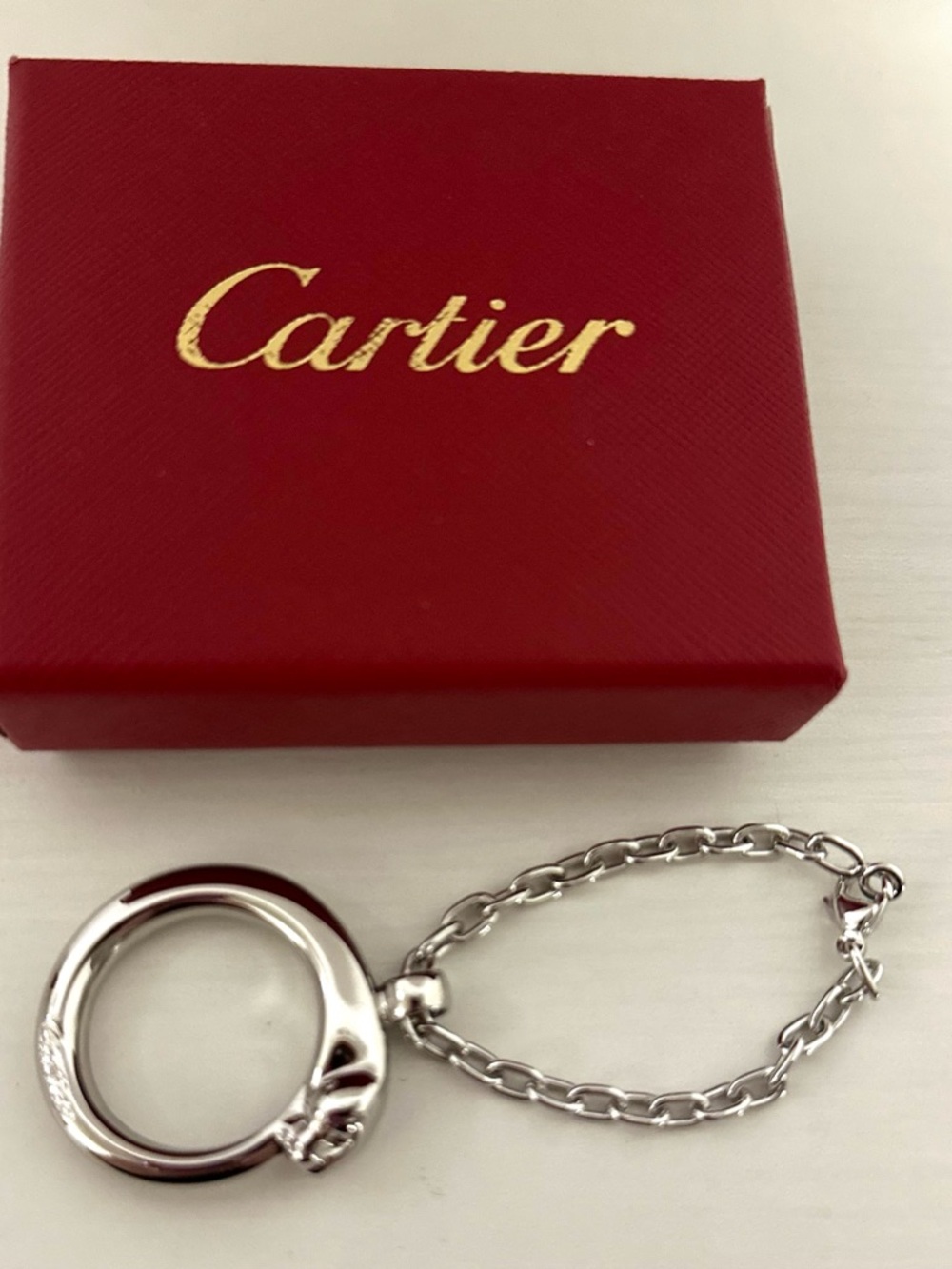 CARTIER silver-tone Panthère Key Ring with Chain - Picture 4 of 5